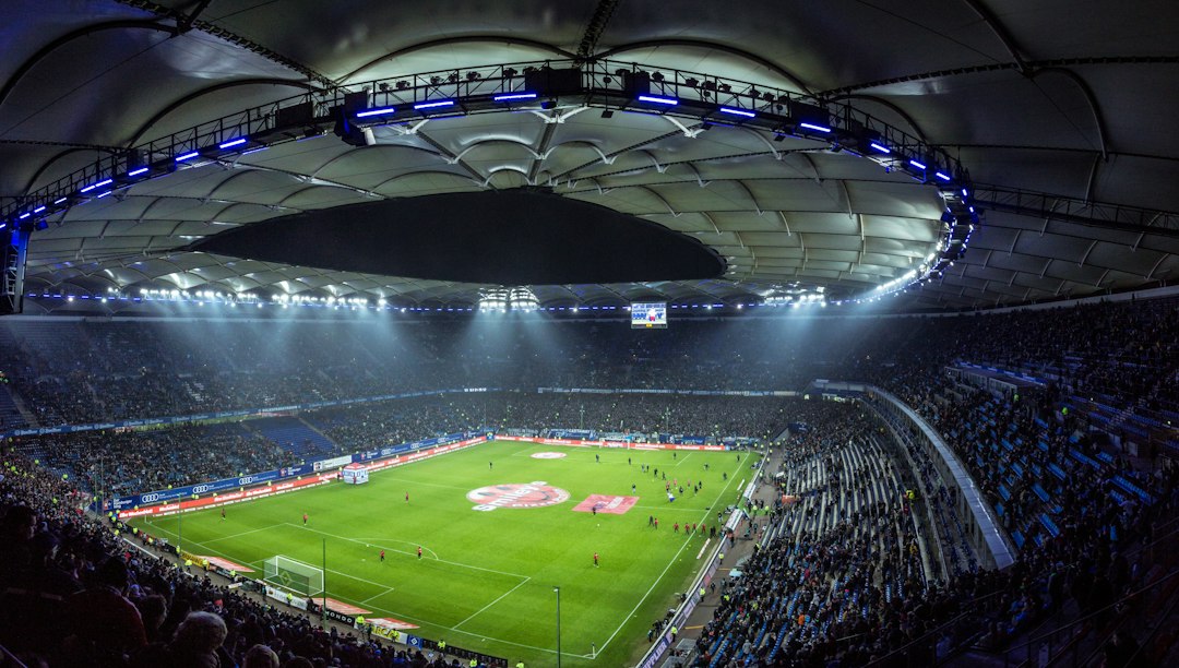 Champions League Preview: Liverpool, Man City and PSG Face Big Tests